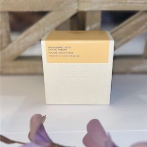 Hauslabs Bio-Blurring Loose Setting Powder - Golden